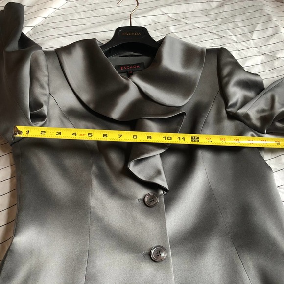 Escada Gray 100% Silk Top/Jacket with ruffle front - Picture 11 of 12